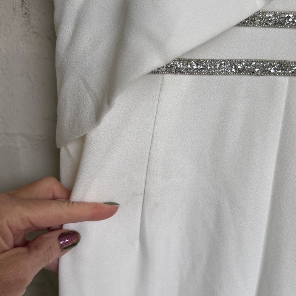 NWT Adrianna Papell Ivory Crepe One-Shoulder Jumpsuit w Crystal Waist (8) - Picture 7 of 12